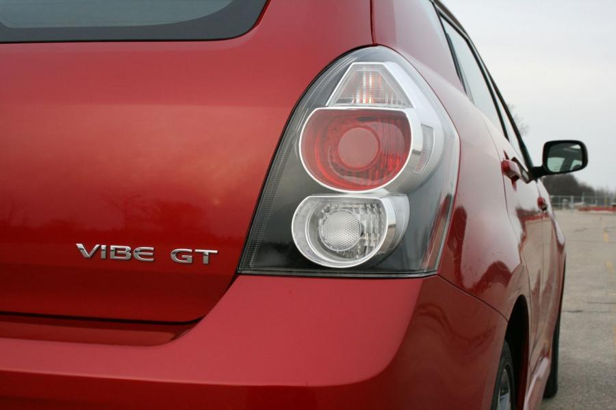 Детали экстерьера Pontiac Vibe GT 2009 года  (фото 36 из 42)